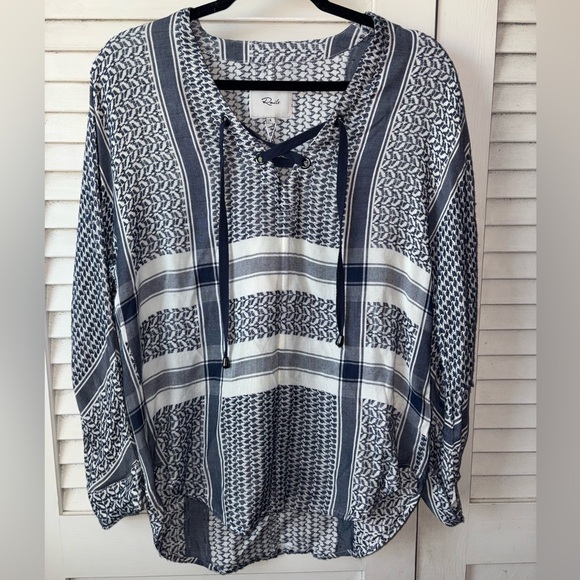 Rails Lily Lace-Up Top Navy White Print Size Small NWT Flawed Rayon Blouse - Picture 2 of 8